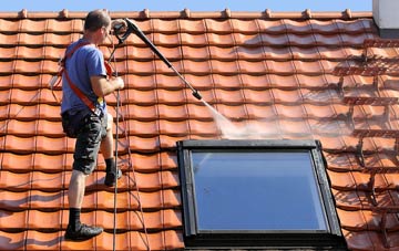 roof cleaning Warfield, Berkshire